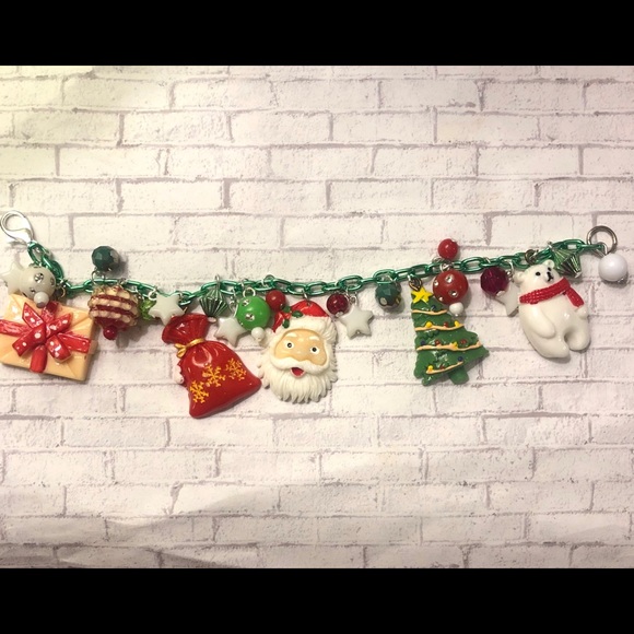 Presents Santa holiday charm green tree bracelet - Picture 3 of 3